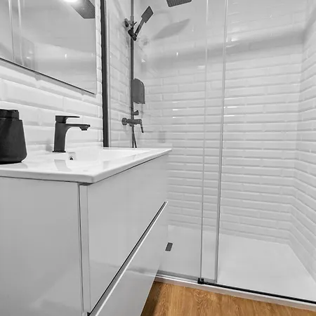 Pedra Nova - Centrico, Lujoso Apartamento *